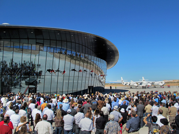 Foster + Partners официально объявила открытие коммерческого космодрома Virgin Galactic