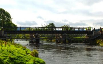 Первый в Европе пешеходный мост сделан из переработанного пластика