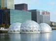 В Роттердаме ввели в эксплуатацию плавающие павильоны на солнечной энергии