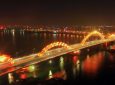 Во Вьетнаме построен крупнейший в мире мост в форме дракона, и он извергает огонь!