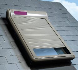 Рольставни ARZ Solar от компании Fakro надежно защитят от солнца