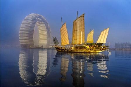 Экстравагантный кольцеобразный отель Sheraton Huzhou открылся в Китае
