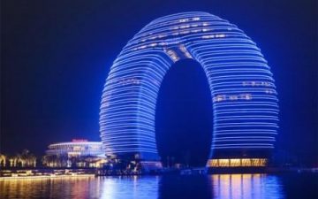 Экстравагантный кольцеобразный отель Sheraton Huzhou открылся в Китае