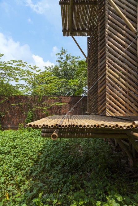 Новый недорогой дом из бамбука может противостоять наводнениям