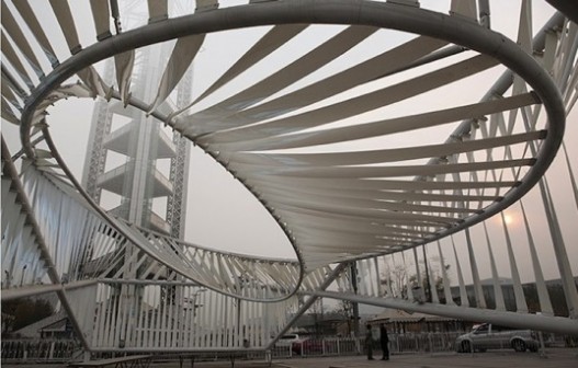Новый открытый павильон от MODU наглядно показывает уровень загрязнения воздуха в Пекине
