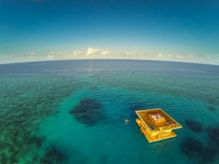 Manta Resort предлагает своим клиентам частный подводный отель рядом с коралловыми рифами