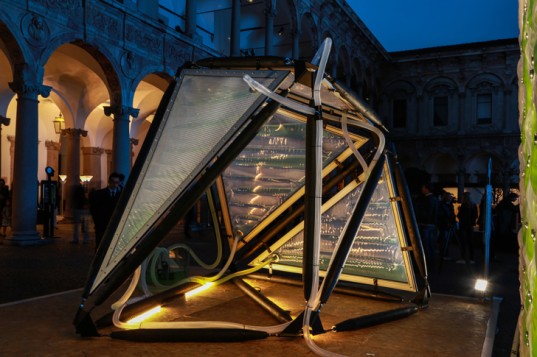 Для выставки в Милане построен навес с водорослями, который производит биомассу и кислород