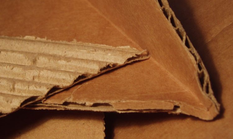 Новый материал из вощеных картонных коробок может стать эффективной и недорогой изоляцией