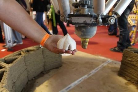 Итальянская компания разрабатывает 3D-принтер для строительства домов из глинистого раствора