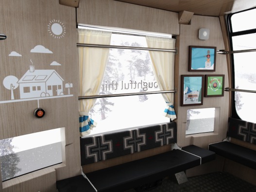 Компания Nest предлагает отдых в «домике в небе», установленном внутри горнолыжной гондолы