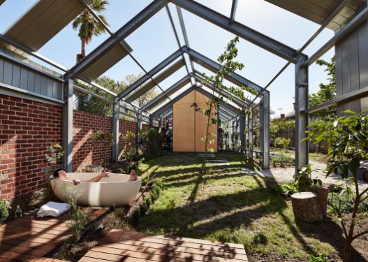 Австралийские архитекторы построили уникальный дом наизнанку