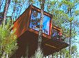 Домики на деревьях, изготовленные из грузовых контейнеров, предлагают незабываемый отдых в Португалии