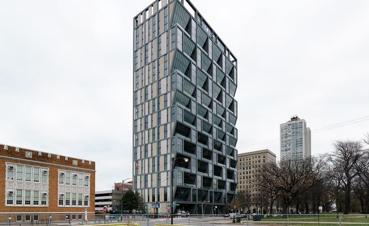 Небоскреб в Чикаго облицован энергосберегающими бетонными панелями от Rieder