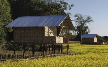 Бамбуковые дома на сваях смогут защитить жителей Индии от наводнений