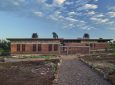 Автономный детский центр в Танзании собирает воду, как африканский баобаб