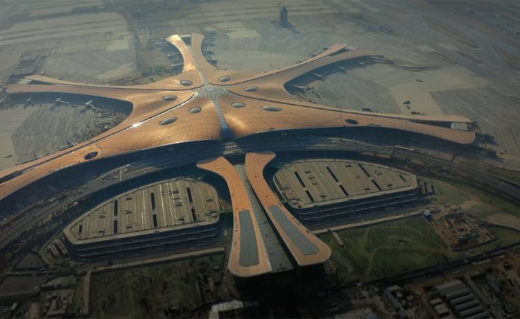 Крупнейший в мире аэропорт Дасин, похожий на морскую звезду открылся в Пекине