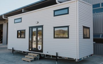 Новый мини-дом Dreamweaver от Tiny House может быть полностью автономным