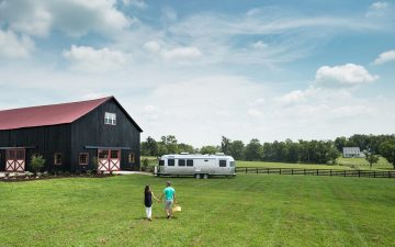 Airstream Classics 2020 - культовый автодом в новом облике