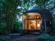 В Японии построен привлекательный землебитный пассивный дом в форме раковины