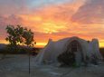 Купольный дом на солнечной энергии в пустыне Техаса – идеальное место для уединения