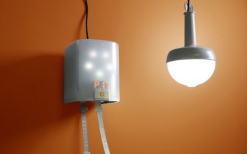 NowLight: автономный светильник с ручным приводом