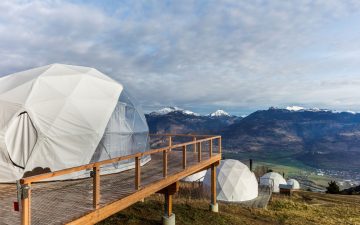 Новые сборные, роскошные эко-капсулы с видом на швейцарские Альпы