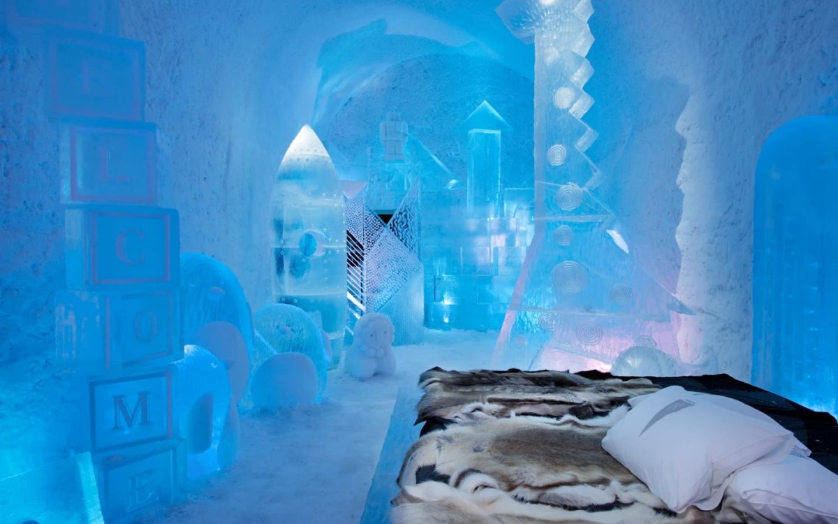 В Швеции ледовый отель в очередной 31-й раз открыл свои двери