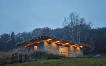 Чешская фирма построила сельский дом из непривычного строительного материала – костробетона