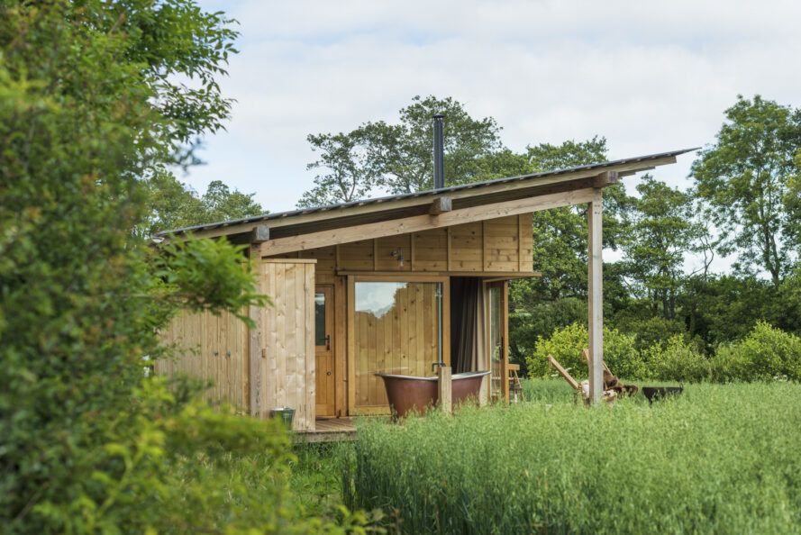 Домик для отпуска в деревенском стиле поможет восстановить леса в нацпарке Дартмур