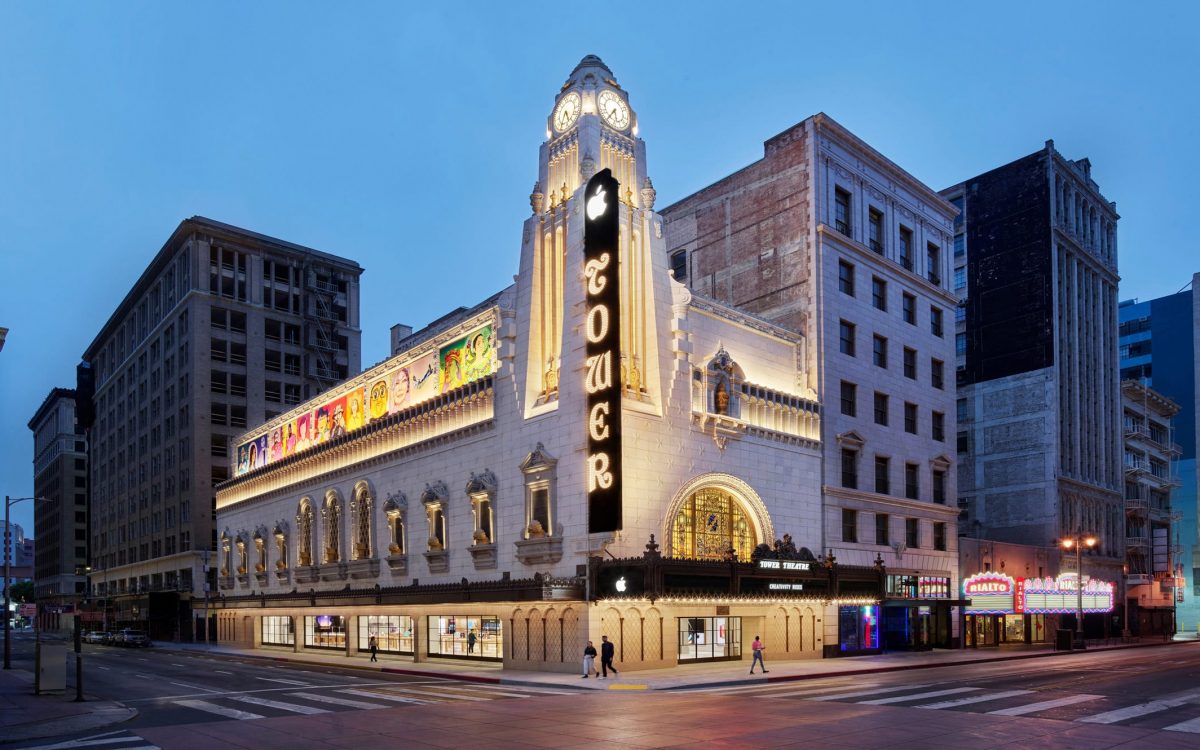 Новый магазин Apple открыт в историческом театре Тауэр в Лос-Анджелесе