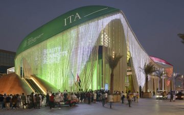 Итальянский павильон на Dubai Expo сделан из переработанных бутылок, кофе и апельсинов Итальянский павильон на Dubai Expo сделан из переработанных бутылок, кофе и апельсинов