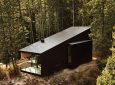 Этот домик для отдыха «парит» над озером в Британской Колумбии