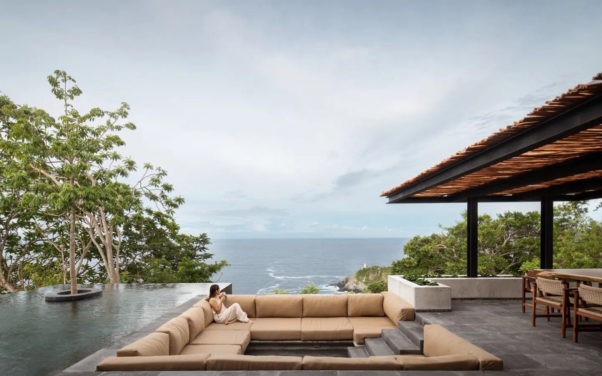 Роскошный дом предлагает «полуоткрытый» образ жизни на Тихоокеанском побережье
