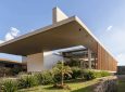 Laguna House: элегантный, современный и практичный дом в Бразилии