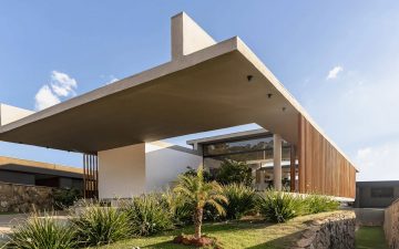 Laguna House: элегантный, современный и практичный дом в Бразилии