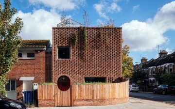 Peckham House: характерный семейный дом с тремя садами в Лондоне