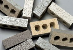 Люминесцентный кирпич от Belden Brick реагирует на изменение дневного света