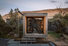 Periphery House: современный дом с консольной террасой органично смотрится в пустыне
