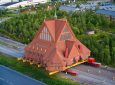 Невероятно! 700-тонная церковь была поднята и целиком перевезена на 5 километров