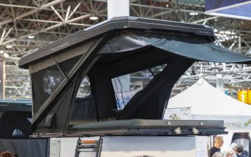Палатка для крыши кемпера или балкончик для ночевки? Гибридная конструкция раскладывается за 5 секунд