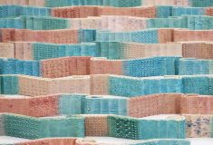 Первая в мире 3D-печатная керамическая плитка меняет цвет под воздействием солнечного света