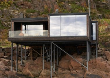 Паря над Арктикой: новый гостевой дом от Vipp воплощает норвежские рыболовные традиции