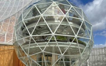 Футуристический купол выращивает продукты питания с помощью водной фауны