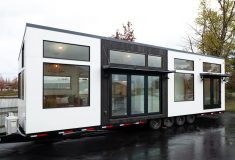 Urban Park Max 37: большая и светлая квартира на колесах для влажного климата