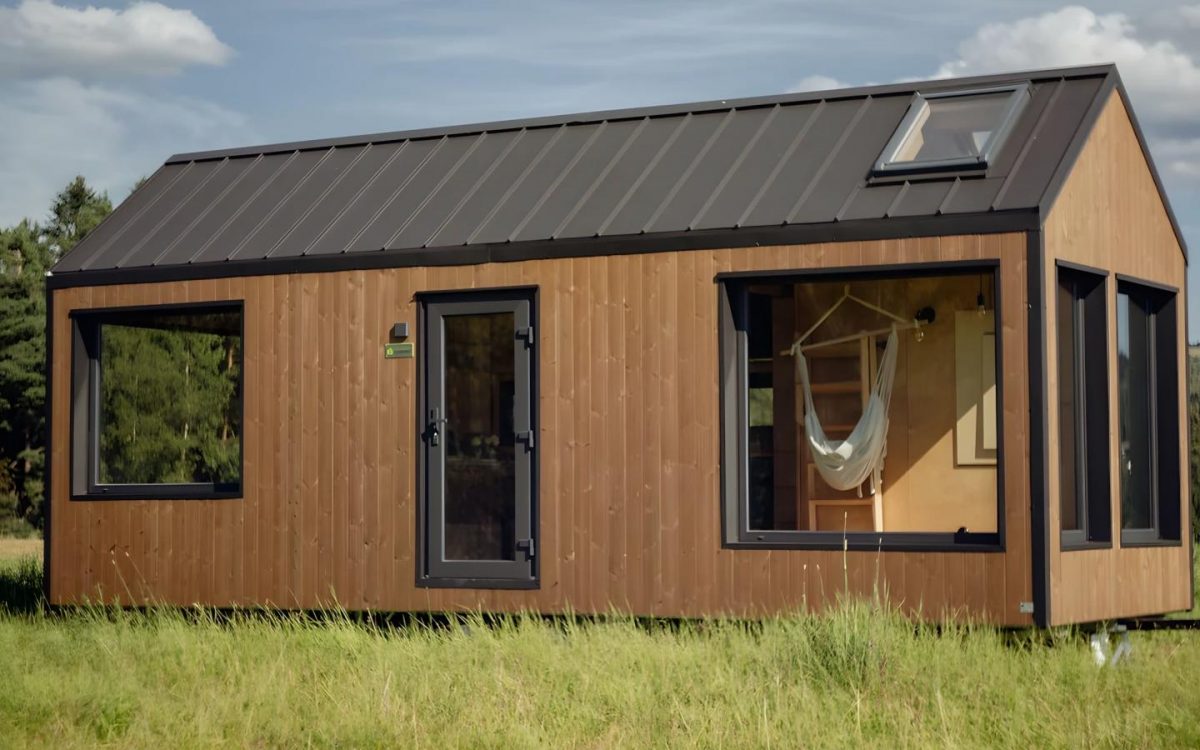 Мини-дом Julia: компактное пространство для жизни и работы