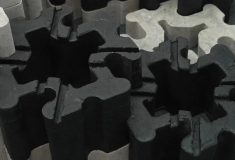 Eco-C CUBE: когда пластиковый мусор становится строительным материалом