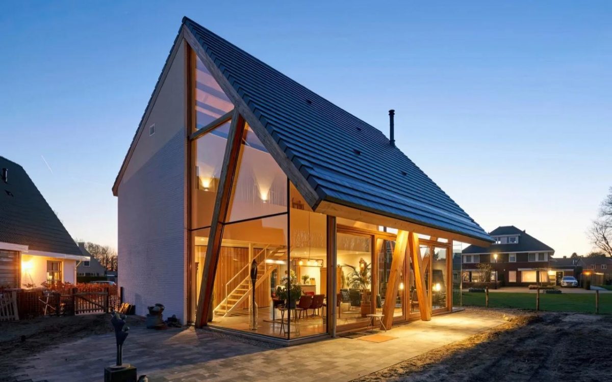 Голландский дом-амбар по новым правилам загородного дизайна