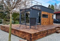 Мини-дом Erica расширяет пространство благодаря террасе на крыше