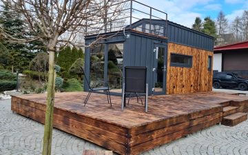 Мини-дом Erica расширяет пространство благодаря террасе на крыше