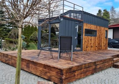 Мини-дом Erica расширяет пространство благодаря террасе на крыше